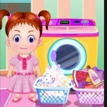 Play Baby Emma Washing Clothes Online