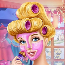 Play Cinderella Real Makeover Online