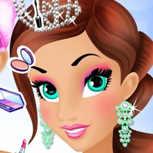 Play Fairest Princess Makeover Online