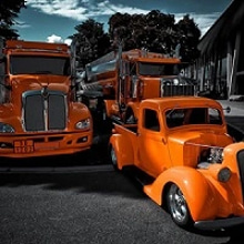 Play Orange Trucks Puzzle Online