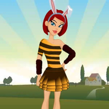 Play Halloween Girl Dress Up Online