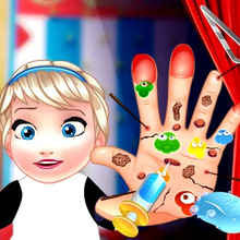 Play Baby Elsa Hand Doctor Online