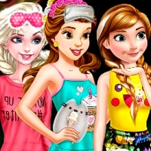 Play Princesses Movie Night Online