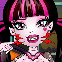 Play Draculaura Dentist Online